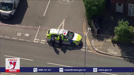 Cảnh sát Anh bắt đối tượng đâm dao