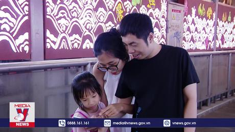 “Bóc tem” cây cầu “thủy cung trên cạn” tại Hà Nội