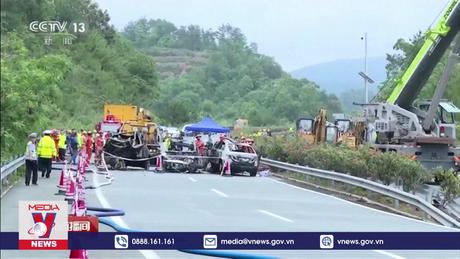 Trung Quốc tập trung cứu hộ vụ sạt lở cao tốc