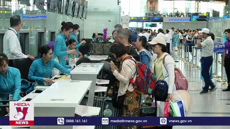 Bộ GTVT yêu cầu rà soát, kiểm tra việc vé máy bay tăng cao