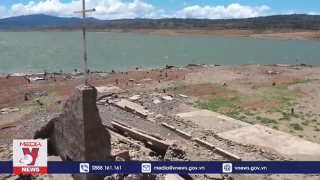 Phát lộ thị trấn cổ do hạn hán ở Philippines