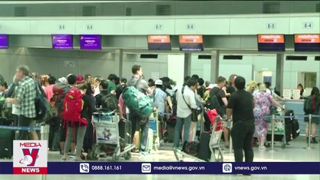 Rà soát việc giá vé máy bay tăng cao