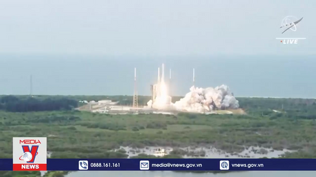 Hoãn chuyến bay lịch sử của Boeing