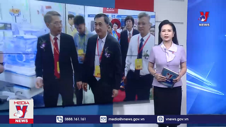 Đẩy mạnh chuyển đổi số và thiết bị thông minh theo dõi sức khoẻ