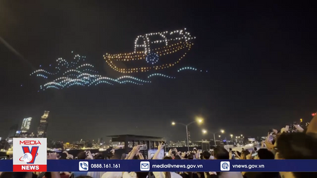 Trình diễn ánh sáng thắp sáng Hong Kong (Trung Quốc)