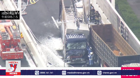 Đâm xe liên hoàn trên cao tốc ở Nhật Bản