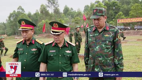 Sư đoàn 304 kiểm tra 