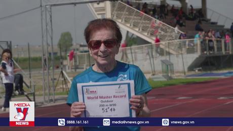 Nữ hoàng điền kinh tuổi 90