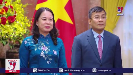 Quyền Chủ tịch nước tiếp Đại sứ Nhật Bản trình Quốc thư