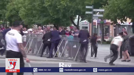 Thủ tướng Slovakia đã tỉnh táo