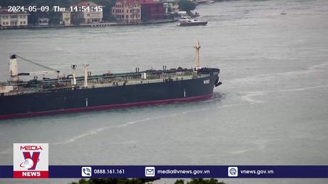 Houthi lại tấn công tàu hàng trên Biển Đỏ