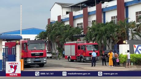 Cháy lớn tại công ty sản xuất phụ kiện giày ở Đồng Nai