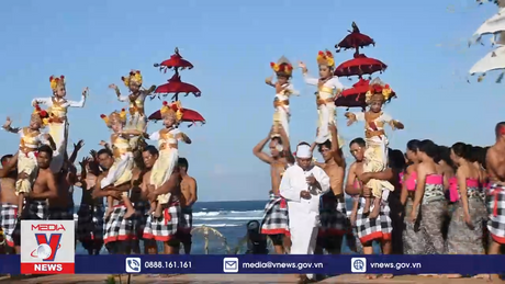 Lễ Melukat của người Hindu tại Indonesia  