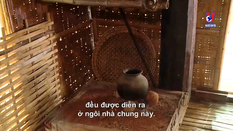 Không gian Pháp ngữ: Độc đáo nhà dài của người Ê đê