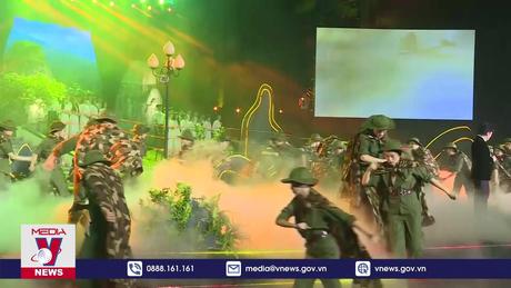 Chương trình nghệ thuật “Trường Sơn - Chân trần chí thép”