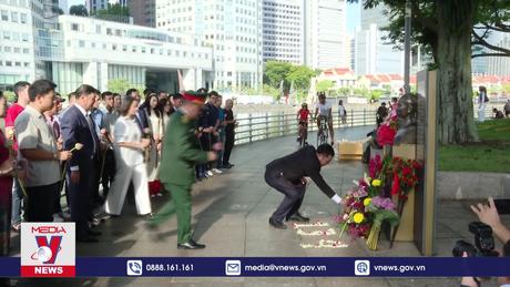 Người Việt Nam ở nước ngoài mừng sinh nhật Bác