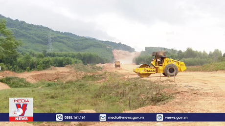 Giải phóng mặt bằng cho thi công cao tốc gặp khó