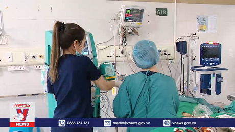 Bệnh viện Bạch Mai tiếp nhận 3 bệnh nhân nặng
