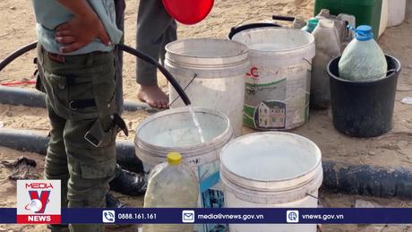 4 lít nước để duy trì sự sống mỗi ngày ở Gaza