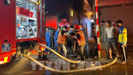 Thủ tướng gửi thư khen hành động dũng cảm cứu nạn nhân mắc kẹt trong đám cháy ở phố Trung Kính, Hà Nội