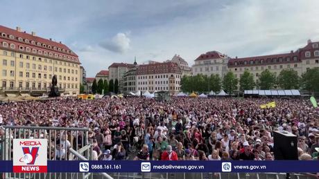 Tổng thống Pháp kêu gọi châu Âu đoàn kết vượt qua thách thức