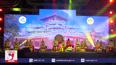 Lung linh sắc màu đêm khai hội Vía Bà Chúa xứ Núi Sam năm 2024
