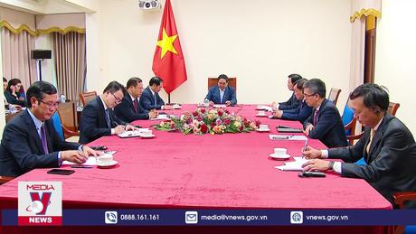 Thủ tướng điện đàm với Thủ tướng Singapore