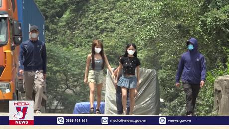 Giải cứu hai nạn nhân bị lừa bán ra nước ngoài