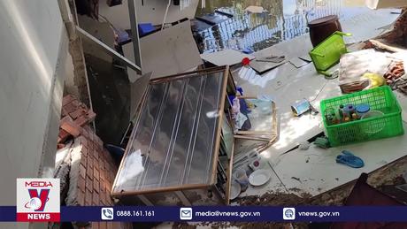  Sạt lở 10 căn nhà trên sông Bình Thủy, Cần Thơ