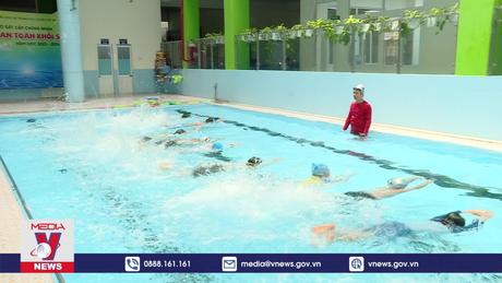 Vất vả tìm lớp bán trú hè cho trẻ