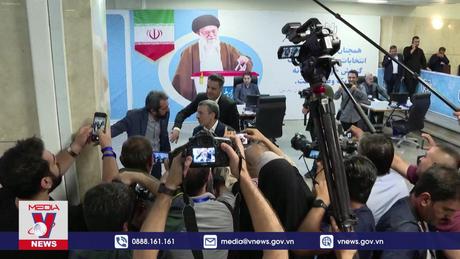 Cựu tổng thống Iran M. Ahmadinejad tham gia tranh cử