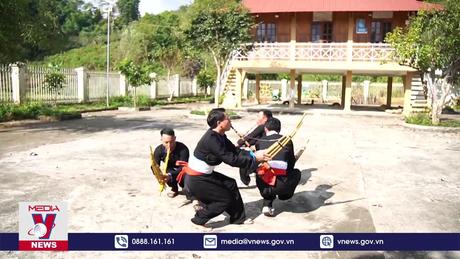 Vang mãi tiếng Khèn Mông nơi rẻo cao Tây Bắc
