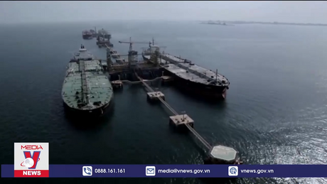 OPEC+ gia hạn cắt giảm sản lượng đến hết năm 2025