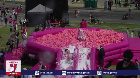 Độc đáo “Lễ hội Súp Hồng”