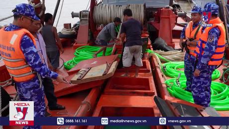 Bắt giữ tàu vận chuyển trái phép 200.000 lít dầu trên vùng biển Cà Mau