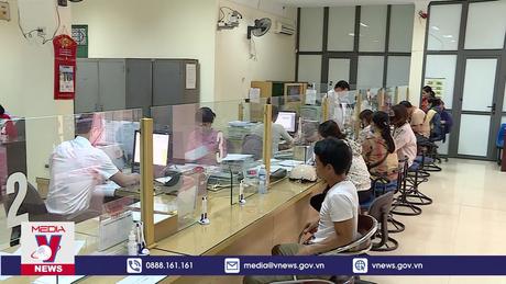 Thêm ngân hàng tăng phí SMS Banking