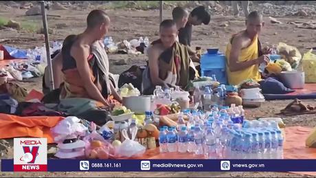 Ông Lê Anh Tú tự nguyện dừng đi bộ khất thực