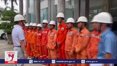 EVNCPC hỗ trợ nhân lực thi công đường dây 500kV mạch 3