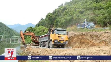 Khẩn trương thi công dự án chống sạt lở đèo La Ngà