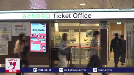 Đường sắt Nhật Bản mở lại các quầy bán vé trực tiếp