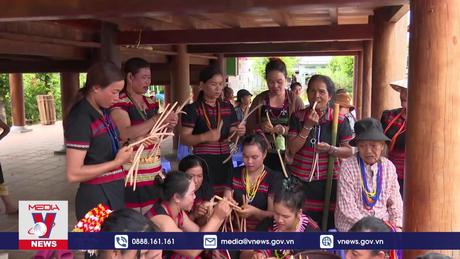 Lễ cúng Trỉa lúa của người Brâu