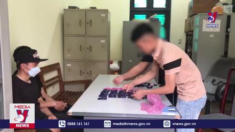 Bắt hai đối tượng vận chuyển trái phép chất ma túy số lượng lớn