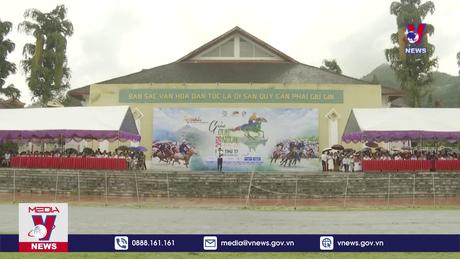 Kịch tính Vòng chung kết Giải đua ngựa truyền thống Bắc Hà