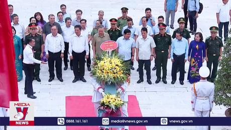 Chủ tịch nước thăm Khu di tích quốc gia đặc biệt Rừng Trần Hưng Đạo