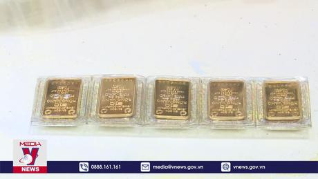 Giá vàng về mức thấp nhất trong 5 tháng