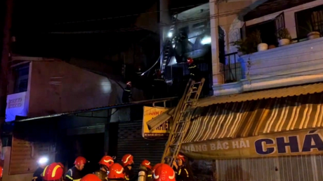 Thành phố Hồ Chí Minh: Cháy nhà trong đêm, 3 trẻ nhỏ bị ngạt khói, bỏng hô hấp​ 