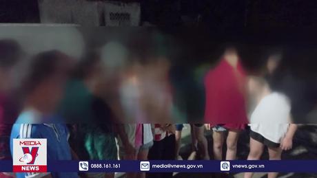 Điều tra vụ nữ sinh bị đánh, ép hút thuốc lá