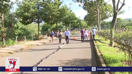 Sớm khắc phục sụt lún, sạt trượt đường Hồ Chí Minh