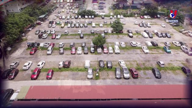 Hộp thư VNews: Nguồn lợi từ những bãi xe trái phép đổ về đâu?