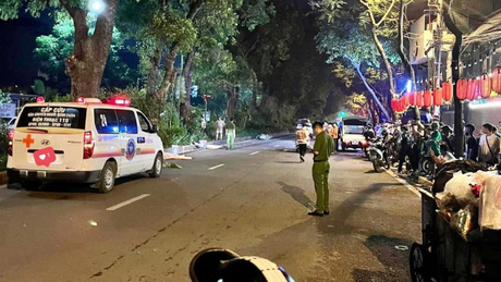 Điều tra nguyên nhân 3 người tử vong trên đường Láng (Hà Nội)